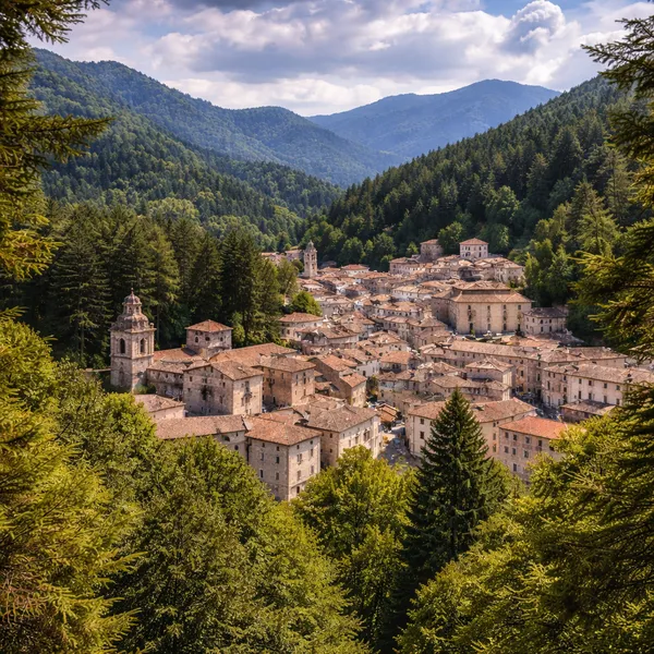 Serra San Bruno, ville de montagne entourée de forêts au cœur des Serre calabraises
